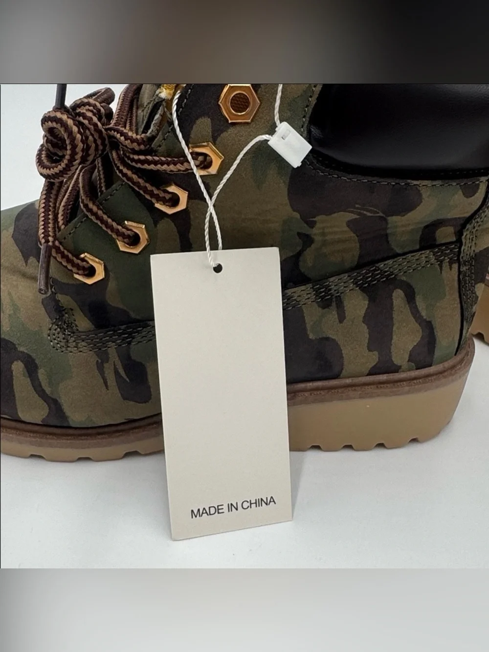 NWT DADAWEN Camo Lace-Up Combat Boots Size US 2Y / EU 33